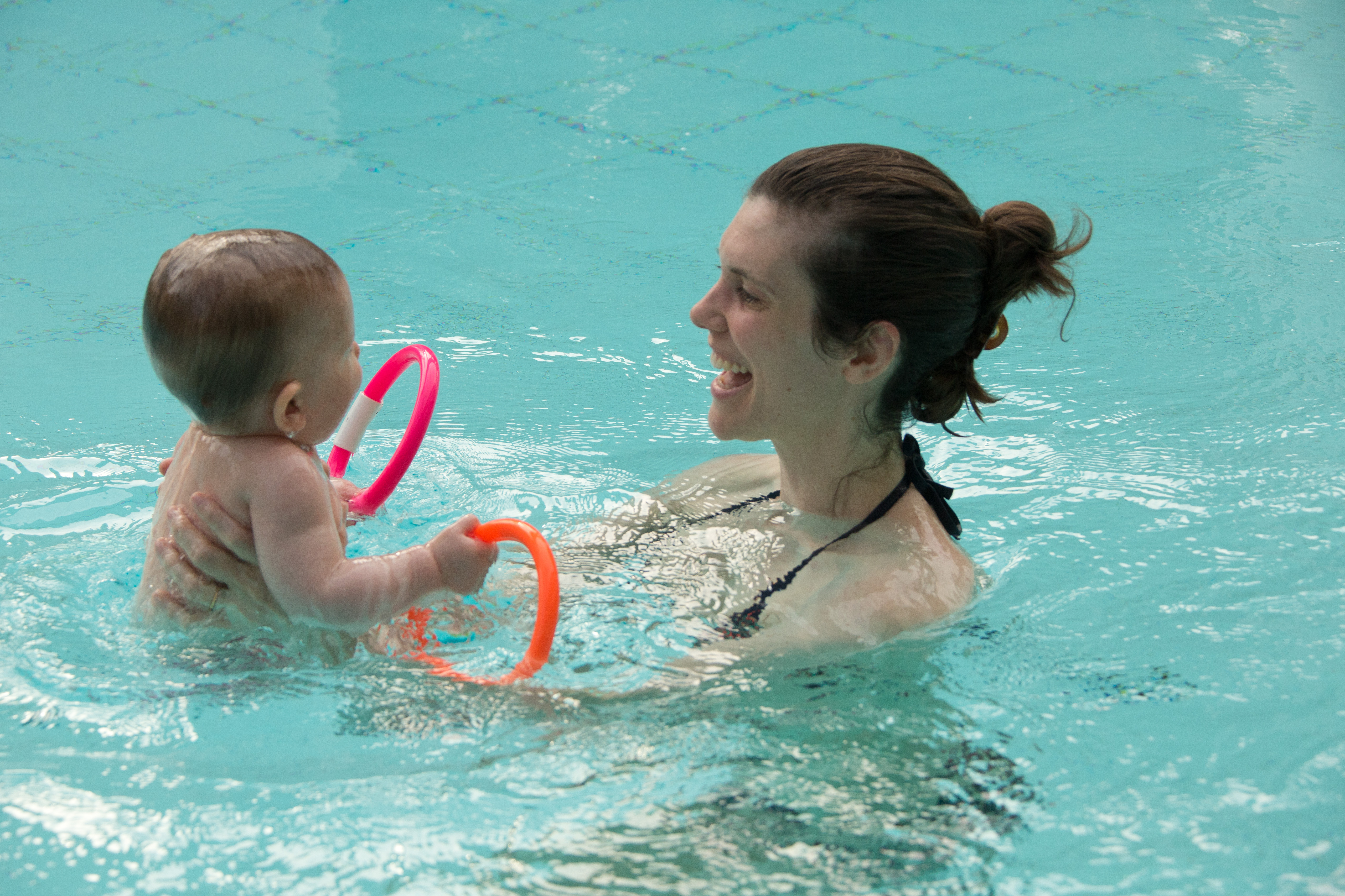 BÉBÉS NAGEURS - Grands Poussins